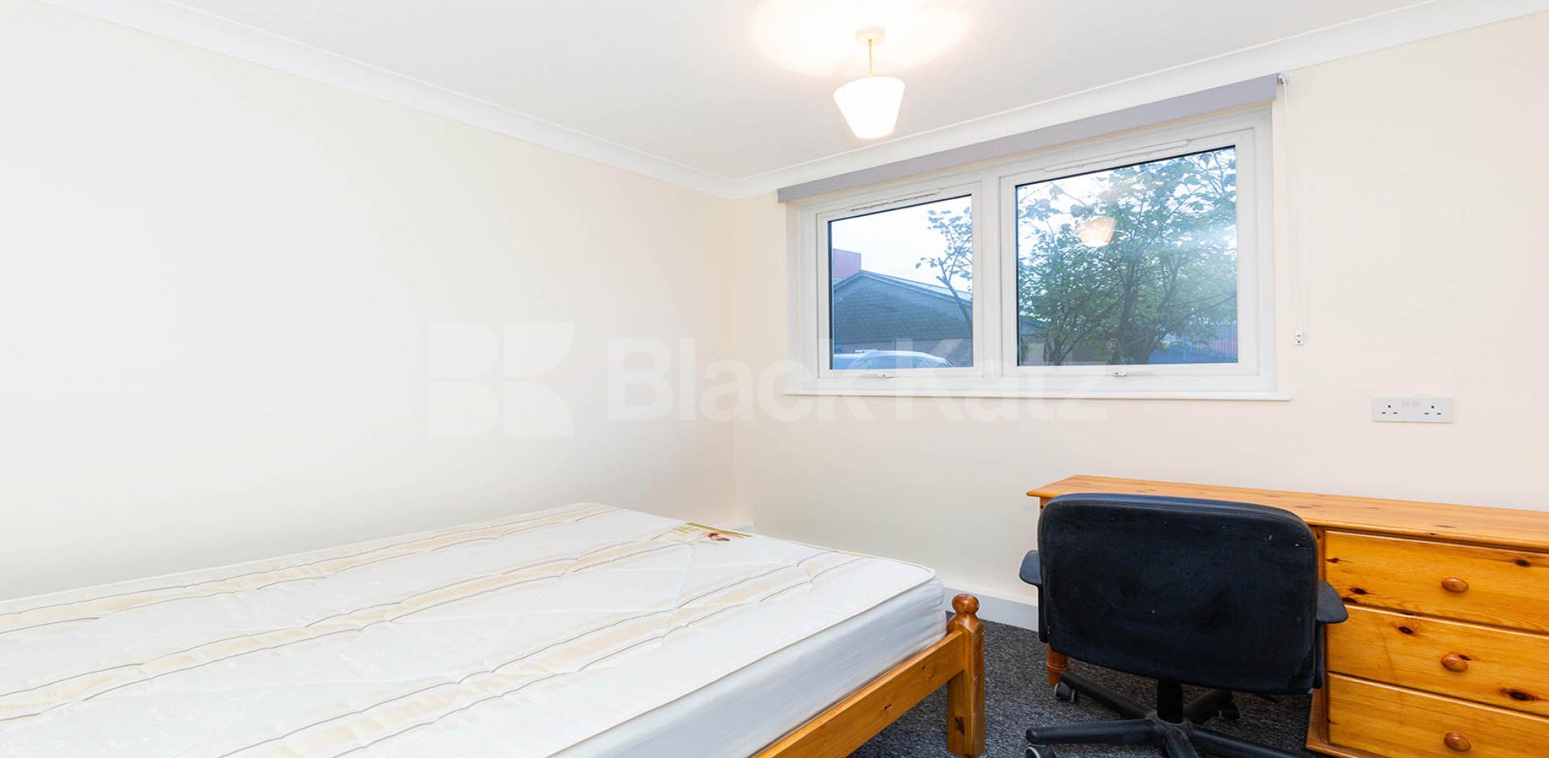 			4 Bedroom, 1 bath, 1 reception Apartment			 Parnell Road , Bow E3